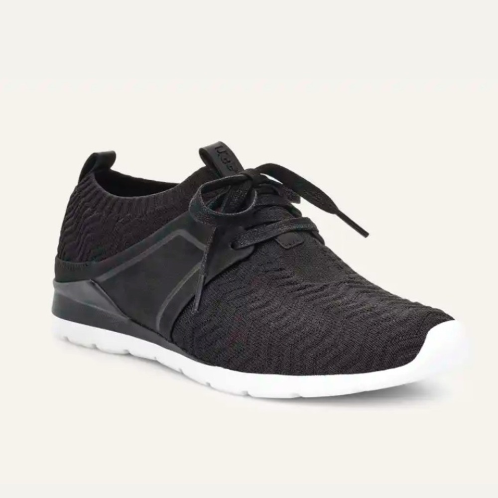 UGG Willows Sneaker Women’s Size 8 Black